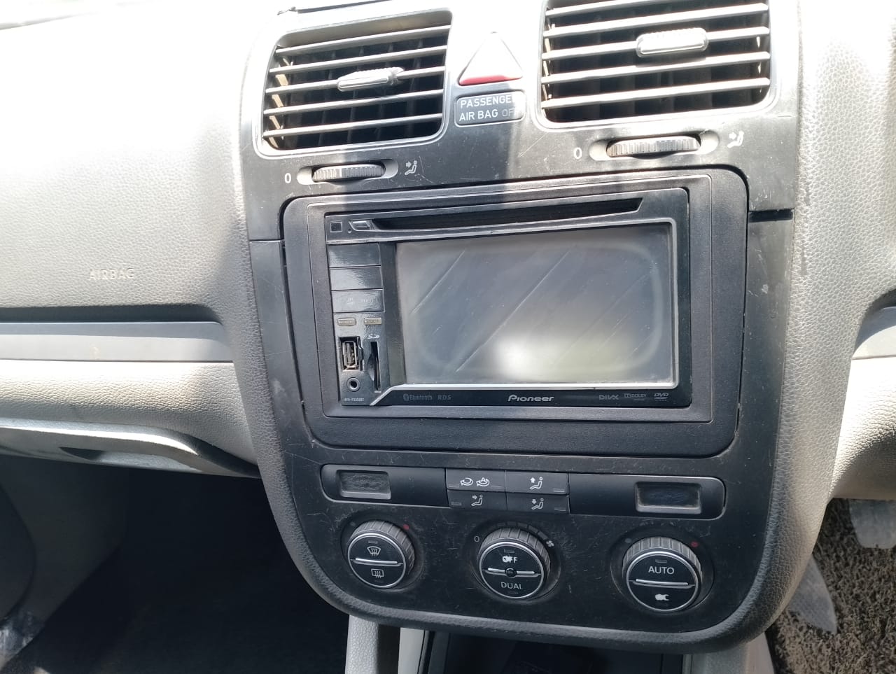 Volkswagen Jetta(2008-2011) Comfortline 2.0l Tdi